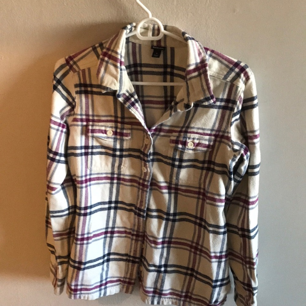 Patagonia women’s flannel button down